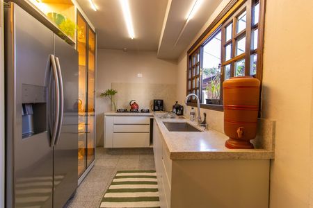 Casa de condomínio para alugar com 220m², 3 quartos e 2 vagas Casa de condomínio para alugar com 220m², 3 quartos e 2 vagasCozinha