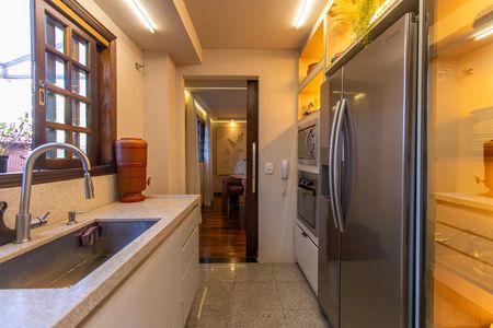 Casa de condomínio para alugar com 220m², 3 quartos e 2 vagas Casa de condomínio para alugar com 220m², 3 quartos e 2 vagasCozinha