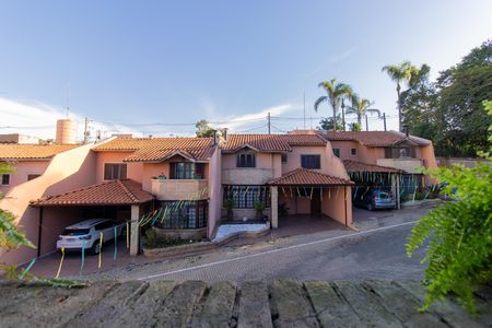 Casa de condomínio para alugar com 220m², 3 quartos e 2 vagas Casa de condomínio para alugar com 220m², 3 quartos e 2 vagasVista da Varanda do Quarto 2