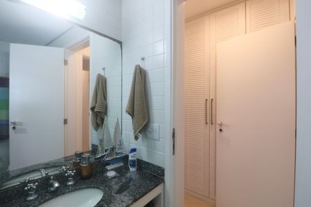 Apartamento para alugar com 210m², 3 quartos e 1 vagaBanheiro Suíte 3