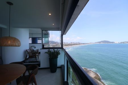 Apartamento para alugar com 210m², 3 quartos e 1 vagaVaranda