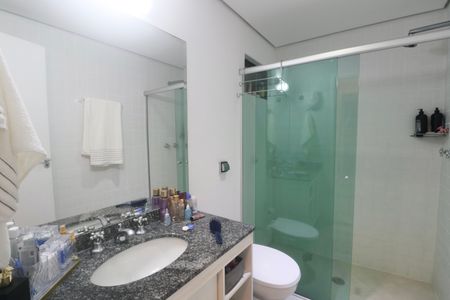 Apartamento para alugar com 210m², 3 quartos e 1 vagaBanheiro Suíte 2