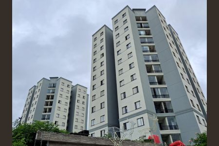 Apartamento para alugar com 50m², 2 quartos e 1 vaga Apartamento para alugar com 50m², 2 quartos e 1 vagaFachada
