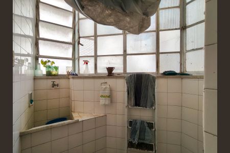 Apartamento à venda com 70m², 3 quartos e 1 vagaÁrea de Serviço