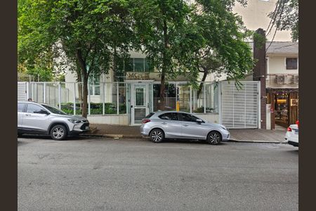 Apartamento para alugar com 80m², 3 quartos e 2 vagas Apartamento para alugar com 80m², 3 quartos e 2 vagasFachada