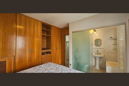 Apartamento para alugar com 117m², 4 quartos e 2 vagas