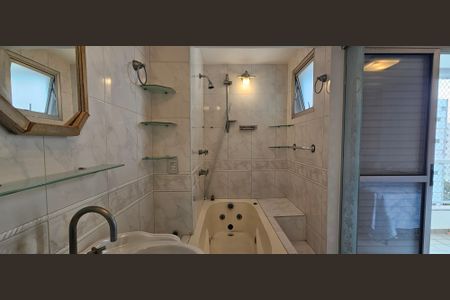 Apartamento para alugar com 117m², 4 quartos e 2 vagas