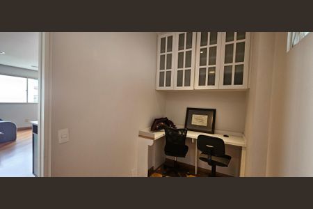 Apartamento para alugar com 117m², 4 quartos e 2 vagas