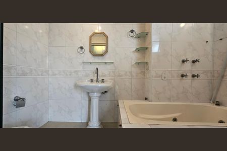 Apartamento para alugar com 117m², 4 quartos e 2 vagas