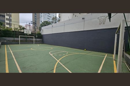 Apartamento para alugar com 117m², 4 quartos e 2 vagas