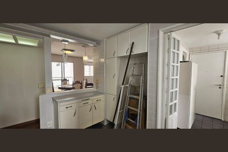 Apartamento para alugar com 117m², 4 quartos e 2 vagas