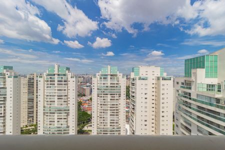 Apartamento à venda com 273m², 4 quartos e 4 vagasVista - Varanda Suíte 3