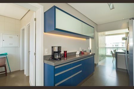 Apartamento à venda com 273m², 4 quartos e 4 vagasCozinha