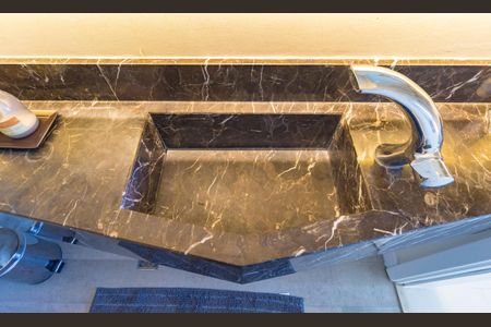 Apartamento à venda com 273m², 4 quartos e 4 vagasDetalhe - Lavabo