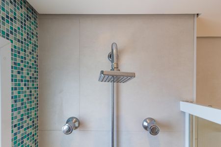 Apartamento à venda com 273m², 4 quartos e 4 vagasDetalhe Banheiro - Suíte 1