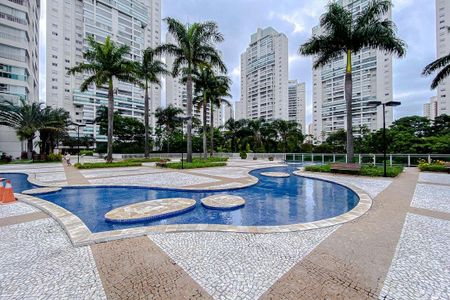 Apartamento à venda com 273m², 4 quartos e 4 vagasÁrea comum