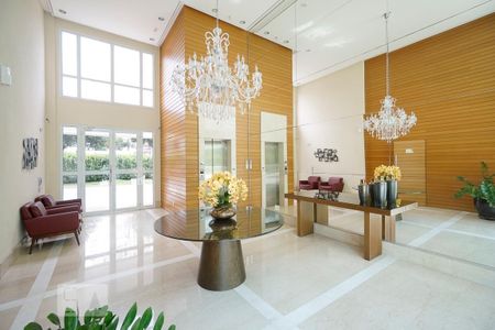 Apartamento à venda com 273m², 4 quartos e 4 vagasHall social