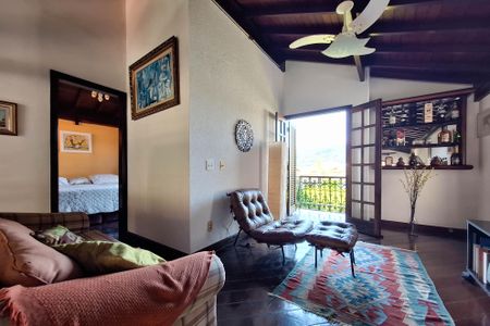 Casa de condomínio para alugar com 350m², 3 quartos e 2 vagas Casa de condomínio para alugar com 350m², 3 quartos e 2 vagasSala 2