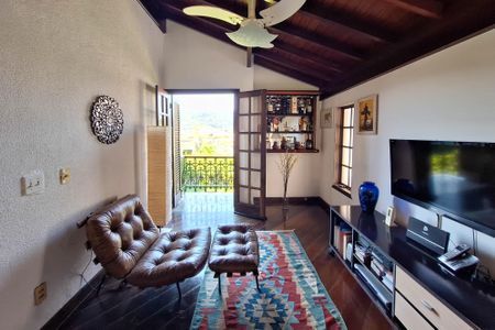 Casa de condomínio para alugar com 350m², 3 quartos e 2 vagas Casa de condomínio para alugar com 350m², 3 quartos e 2 vagasSala 2