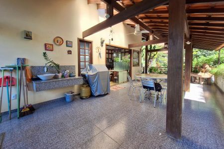 Casa de condomínio para alugar com 350m², 3 quartos e 2 vagas Casa de condomínio para alugar com 350m², 3 quartos e 2 vagasVaranda gourmet