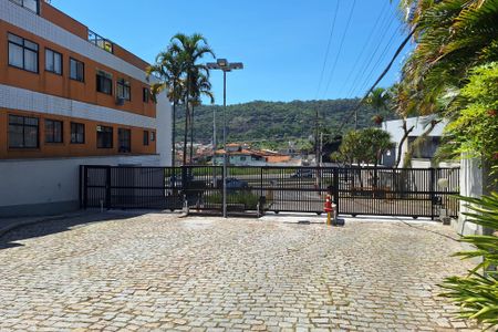 Casa de condomínio para alugar com 350m², 3 quartos e 2 vagas Casa de condomínio para alugar com 350m², 3 quartos e 2 vagasFachada e portaria