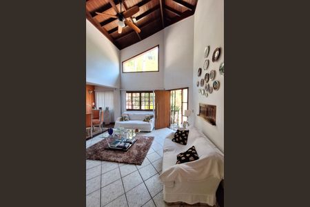 Casa de condomínio para alugar com 350m², 3 quartos e 2 vagas Casa de condomínio para alugar com 350m², 3 quartos e 2 vagasSala 1