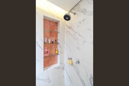 Apartamento para alugar com 69m², 1 quarto e 2 vagasSuíte - Banheiro