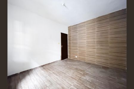 Quarto 1 de casa para alugar com 2 quartos, 73m² em São Pedro, Osasco
