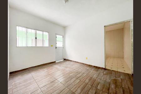 Sala de casa para alugar com 2 quartos, 73m² em São Pedro, Osasco