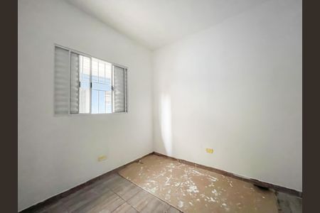 Quarto 2 de casa para alugar com 2 quartos, 73m² em São Pedro, Osasco