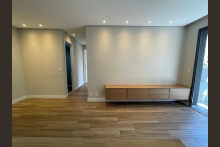 Sala de apartamento à venda com 2 quartos, 57m² em Ferreira, São Paulo