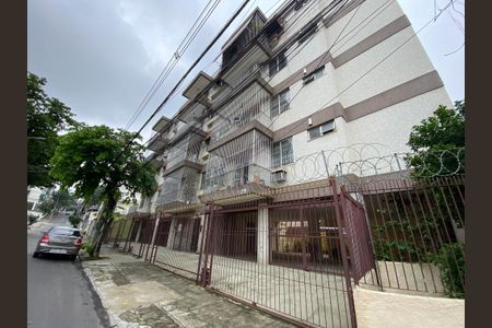 Apartamento à venda com 75m², 2 quartos e 1 vaga Apartamento à venda com 75m², 2 quartos e 1 vagaFachada