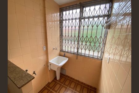 Apartamento à venda com 75m², 2 quartos e 1 vaga Apartamento à venda com 75m², 2 quartos e 1 vagaDetalhe da area de serviço