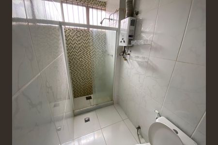 Apartamento à venda com 75m², 2 quartos e 1 vaga Apartamento à venda com 75m², 2 quartos e 1 vagaBanheiro