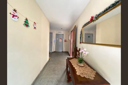Apartamento à venda com 75m², 2 quartos e 1 vaga Apartamento à venda com 75m², 2 quartos e 1 vagaHall de entrada