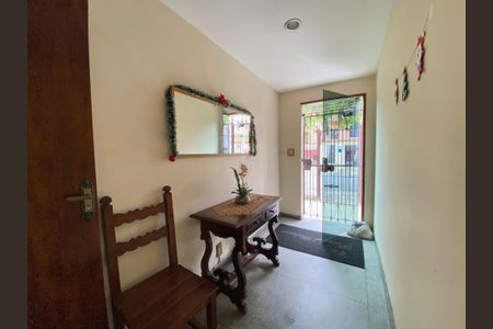 Apartamento à venda com 75m², 2 quartos e 1 vaga Apartamento à venda com 75m², 2 quartos e 1 vagaHall de entrada