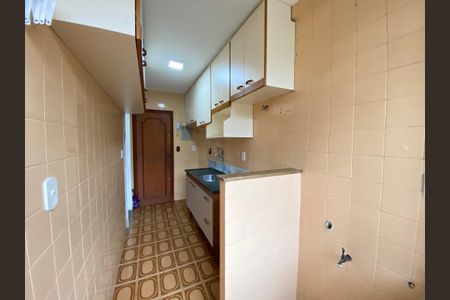 Apartamento à venda com 75m², 2 quartos e 1 vaga Apartamento à venda com 75m², 2 quartos e 1 vagaCozinha e Área de Serviço