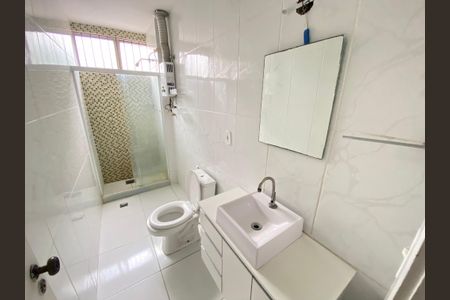 Apartamento à venda com 75m², 2 quartos e 1 vaga Apartamento à venda com 75m², 2 quartos e 1 vagaBanheiro