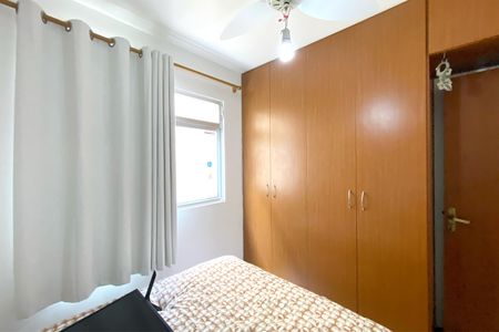 Apartamento à venda com 90m², 4 quartos e 2 vagasQuarto 4