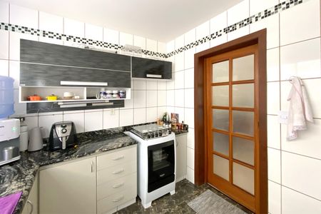 Apartamento à venda com 90m², 4 quartos e 2 vagasCozinha