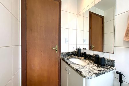 Apartamento à venda com 90m², 4 quartos e 2 vagasBanheiro