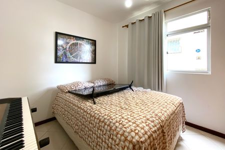 Apartamento à venda com 90m², 4 quartos e 2 vagasQuarto 4