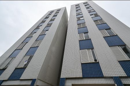 Apartamento à venda com 74m², 2 quartos e 1 vagaFachada