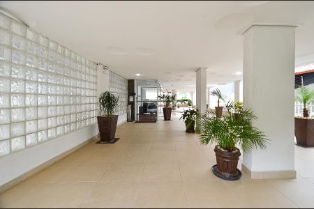 Apartamento à venda com 74m², 2 quartos e 1 vagaÁrea comum