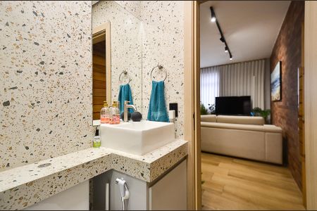 Apartamento à venda com 74m², 2 quartos e 1 vagaBanheiro 2