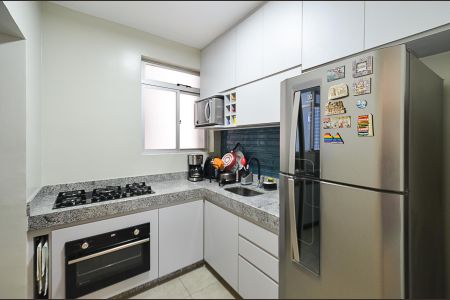 Apartamento à venda com 74m², 2 quartos e 1 vagaCozinha