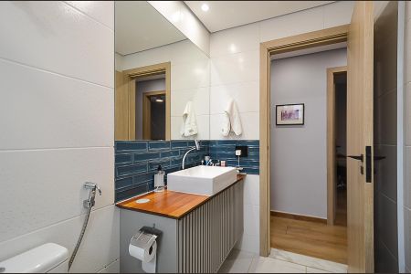 Apartamento à venda com 74m², 2 quartos e 1 vagaBanheiro 1