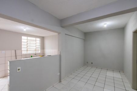 Sala de casa para alugar com 2 quartos, 75m² em Vila Guilhermina, São Paulo