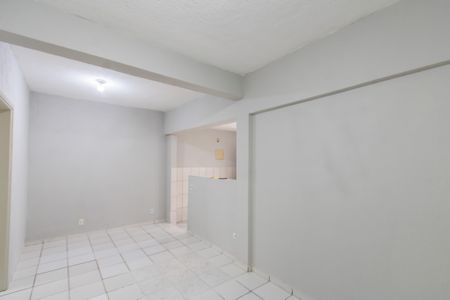 Sala de casa para alugar com 2 quartos, 75m² em Vila Guilhermina, São Paulo