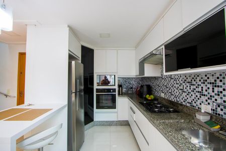 Apartamento à venda com 122m², 2 quartos e 1 vagaCozinha